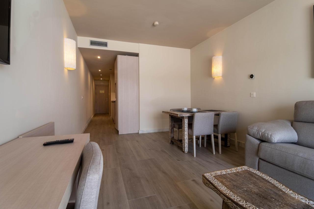 Aljarafe Suites By Qhotels Gelves Buitenkant foto